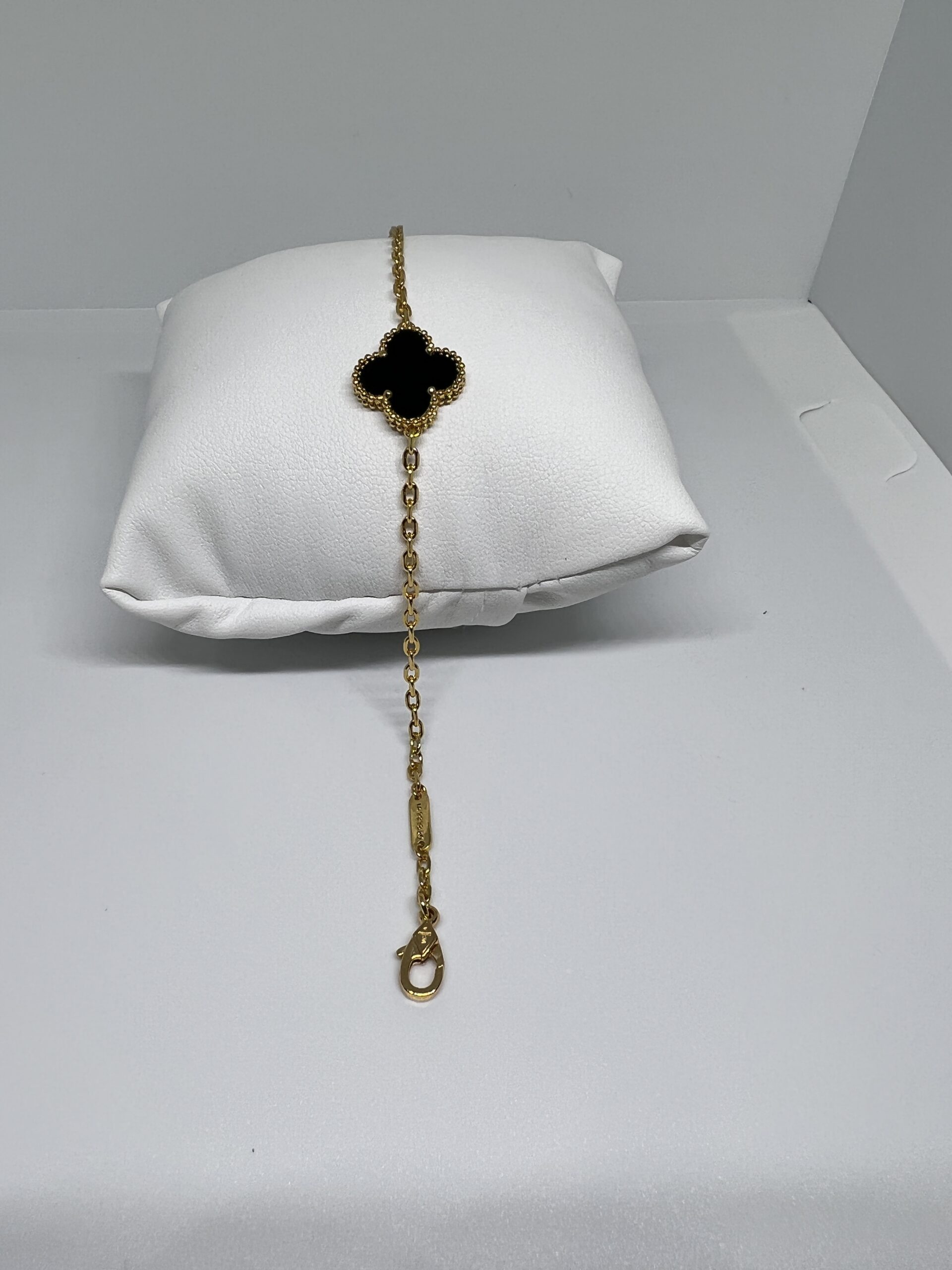 Black and Gold Clover Bracelet